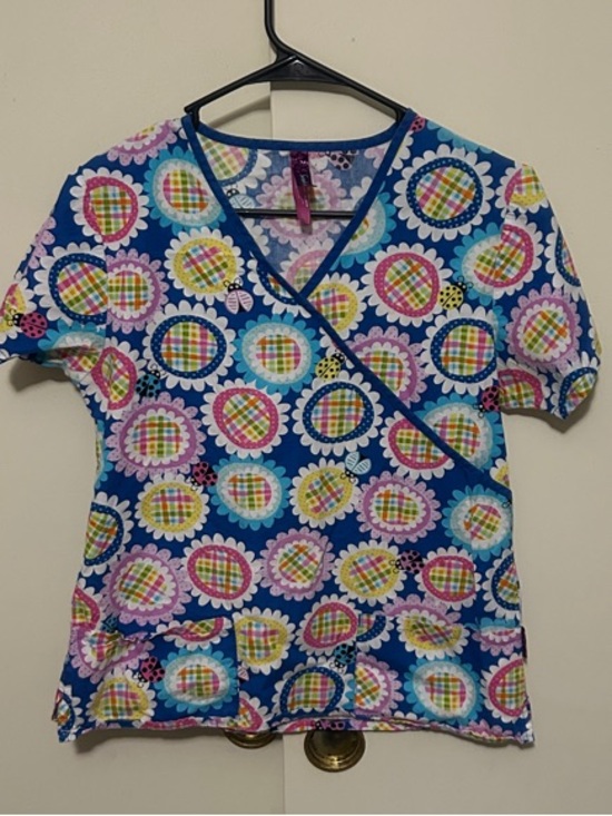 scrub works Other - Scrub Works Blue Floral Plaid-Accent V-Neck Women’s Scrub Top